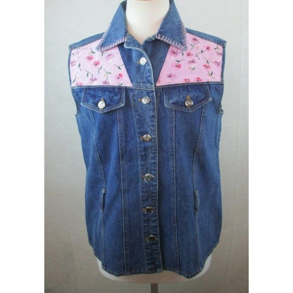 Threads on Threads Women's Denim Vest, Size M